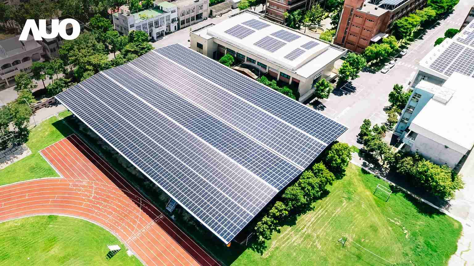 z6mg·人生就是博SunSteel光电整合型浪板具备快速安装、、轻量化优势，，可提升15%发电效能，，通过国际IEC与台湾VPC认证安全、、、、防漏、、耐候标准