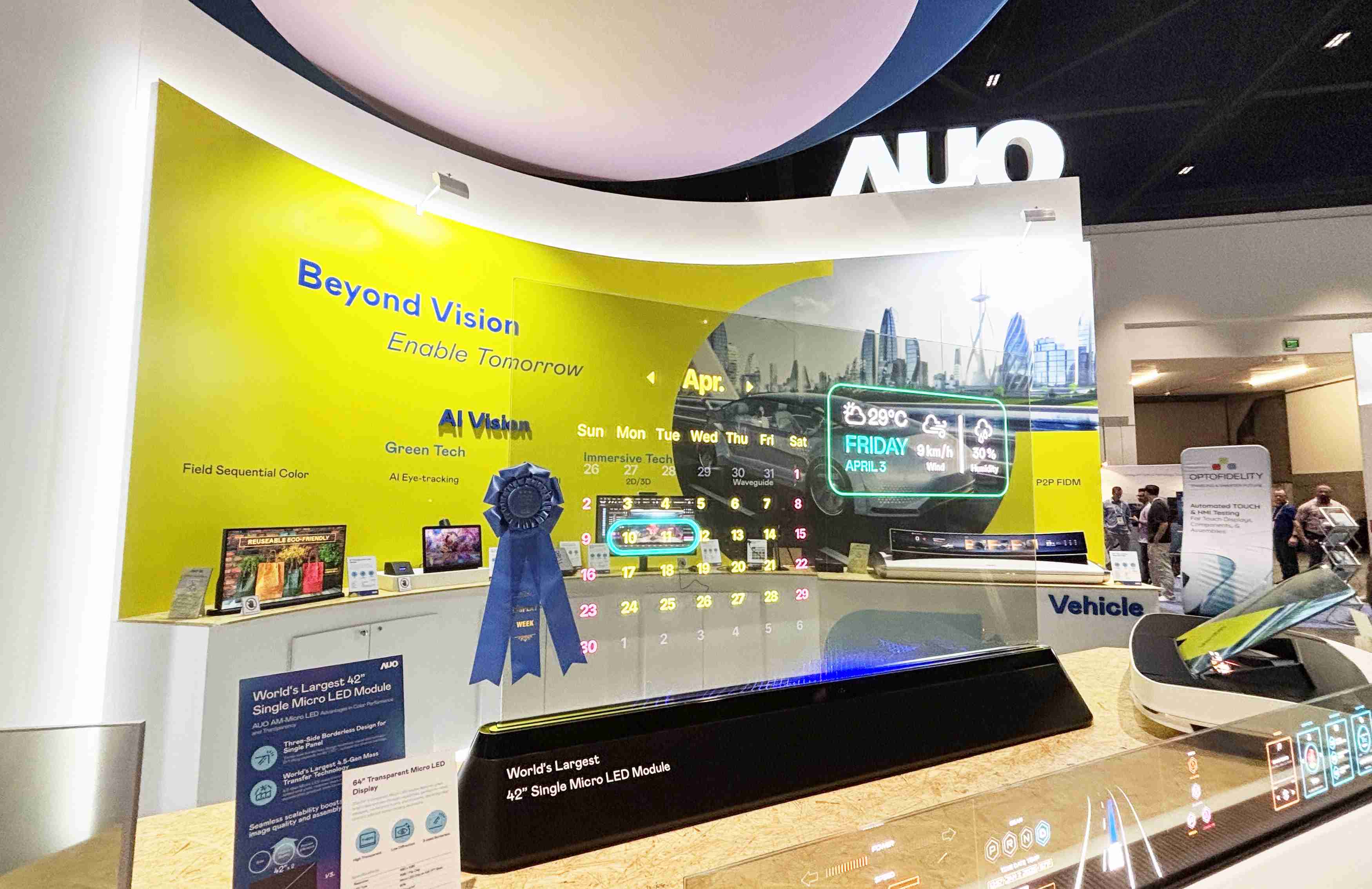 z6mg·人生就是博64吋透明Micro LED显示器获〝最佳Micro LED技术应用奖〞，，，其绝妙的透明穿透特性，，，，同时具备1,000 nits的高亮度表现，，并透过精细的无缝拼接延伸，，可依需求灵活应用于多元场域，，，展现出Micro LED显示技术划时空的无限潜力